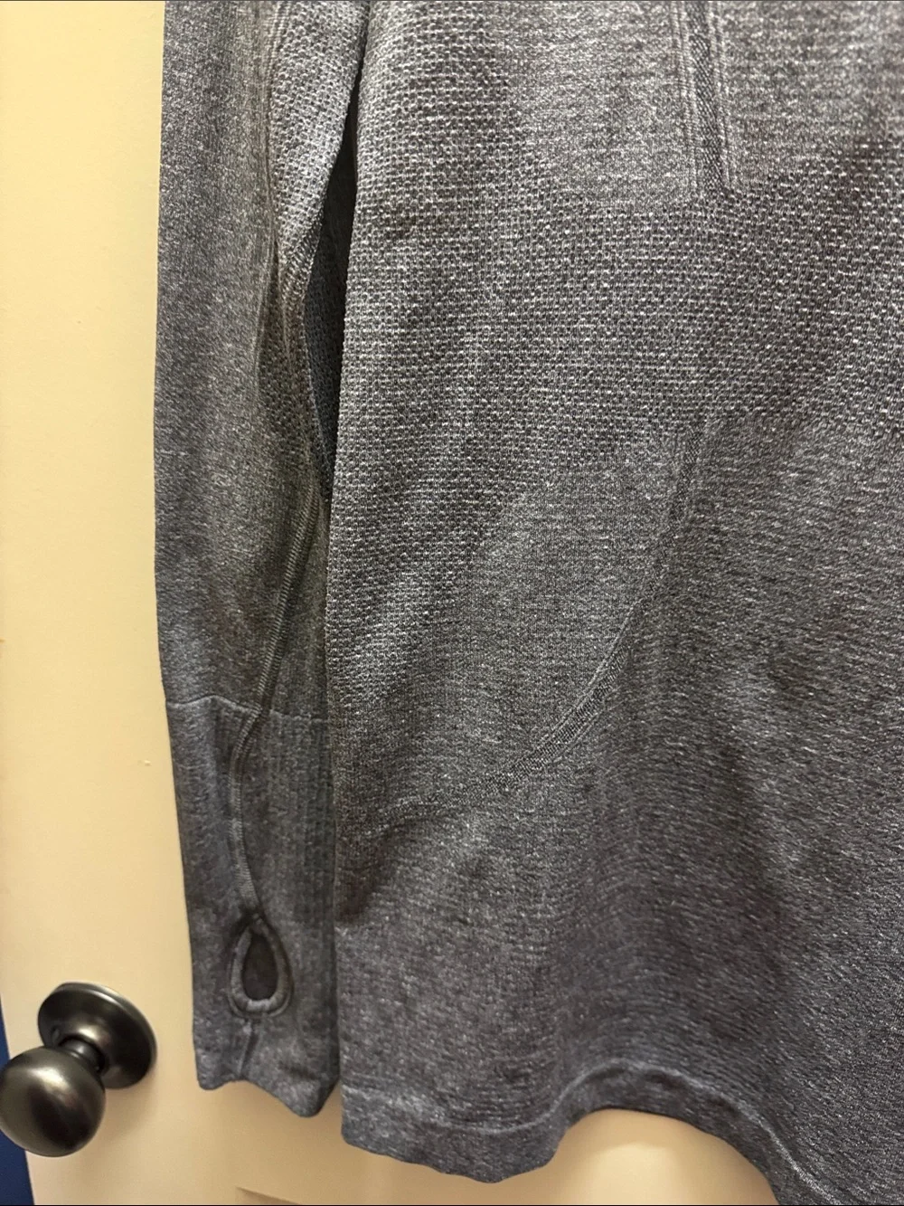 lululemon athletica Women's Long-Sleeve Crew in Gray